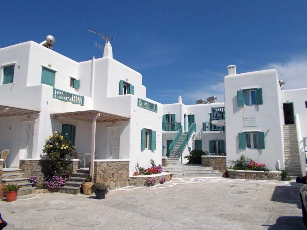 Celeste Apartments Ornos  Exterior photo